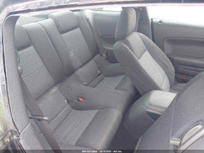 2005 Ford Mustang V6 Deluxe/V6 Premium VIN: 1ZVFT80N455187729 Lot: 43413844