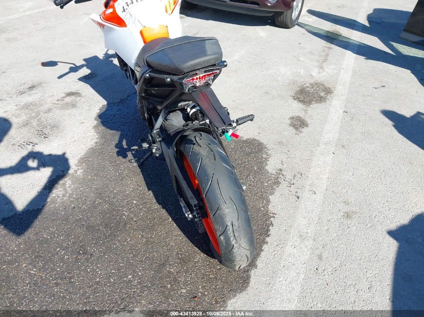 2024 Ktm Duke VIN: MD2JPE408RN066281 Lot: 43413928