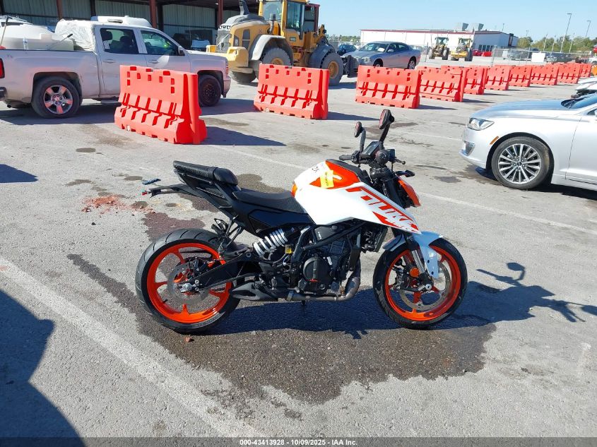 2024 Ktm Duke VIN: MD2JPE408RN066281 Lot: 43413928