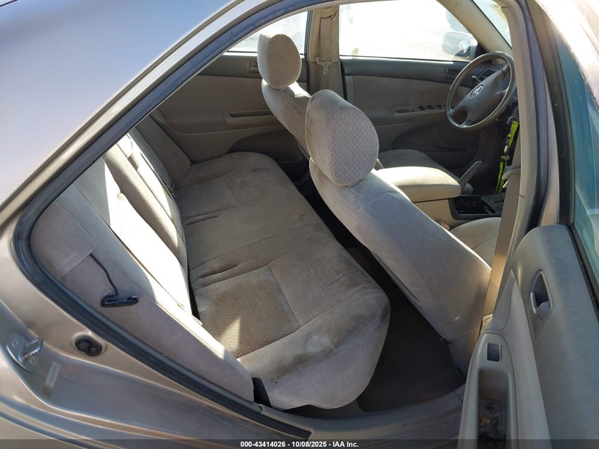 2002 Toyota Camry Le VIN: JTDBE32K120127837 Lot: 43414026