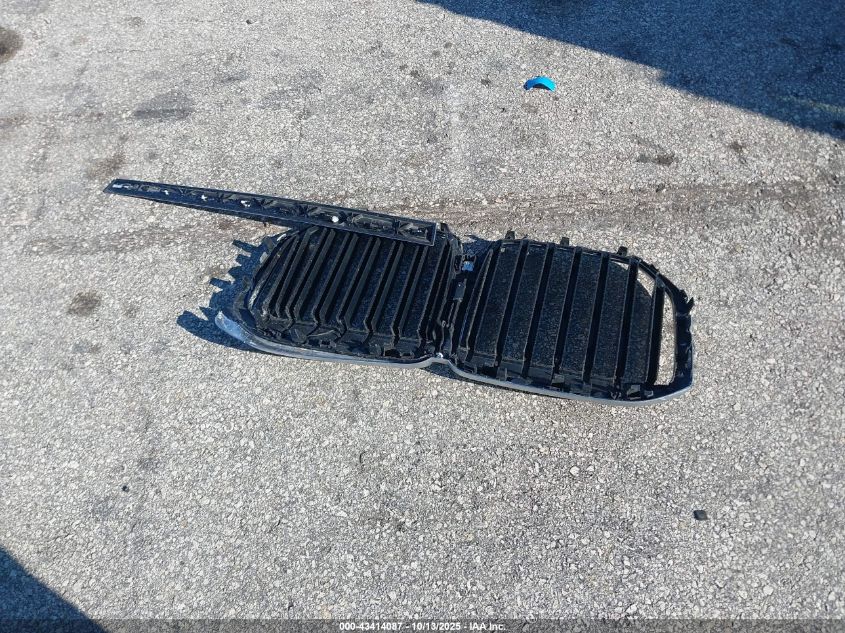 2025 BMW X7 xDrive40I VIN: 5UX23EM02S9X96044 Lot: 43414087