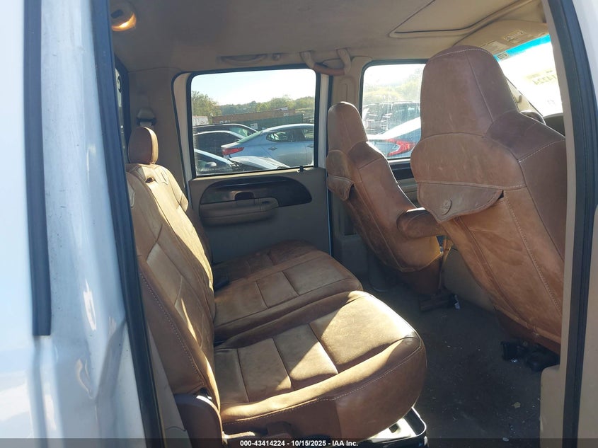 2005 Ford F-350 Lariat/Xl/Xlt VIN: 1FTWW31P15EB46777 Lot: 43414224