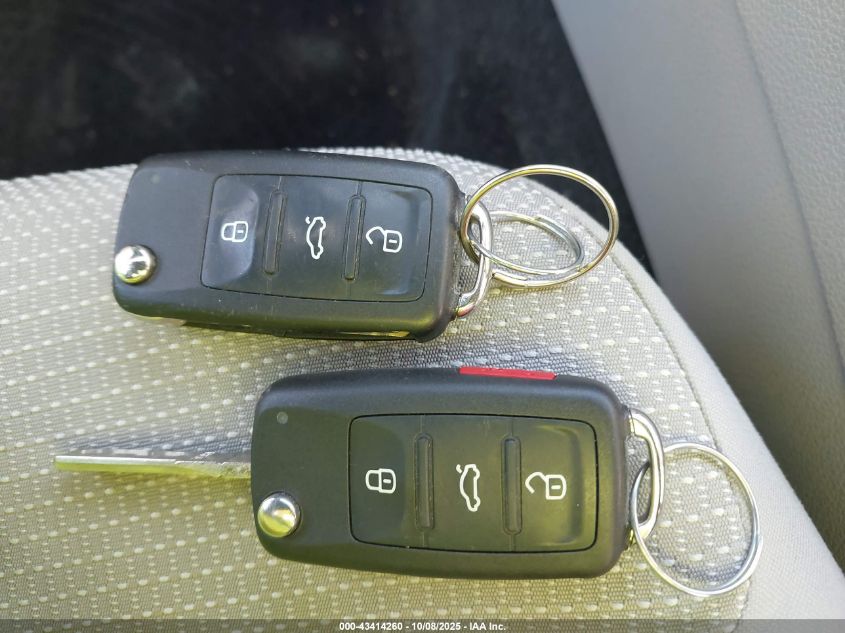 2018 Volkswagen Passat 2.0T R-Line/2.0T S VIN: 1VWAA7A39JC046328 Lot: 43414260