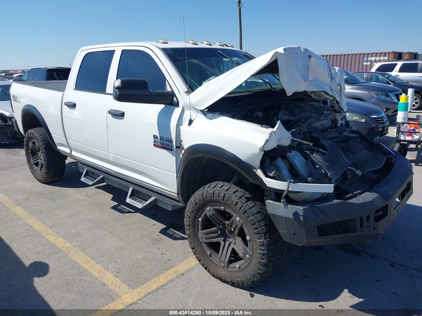 RAM 2500 TRADESMAN 4X4 6 4 BOX