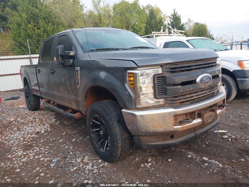 FORD F-250 XL