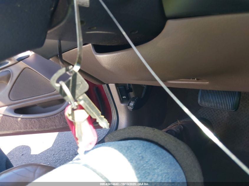 1994 Ford Thunderbird Lx VIN: 1FALP62W6RH119317 Lot: 43414440