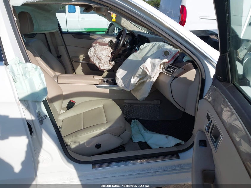 2014 MERCEDES-BENZ E 350 WDDHF5KB5EA861727
