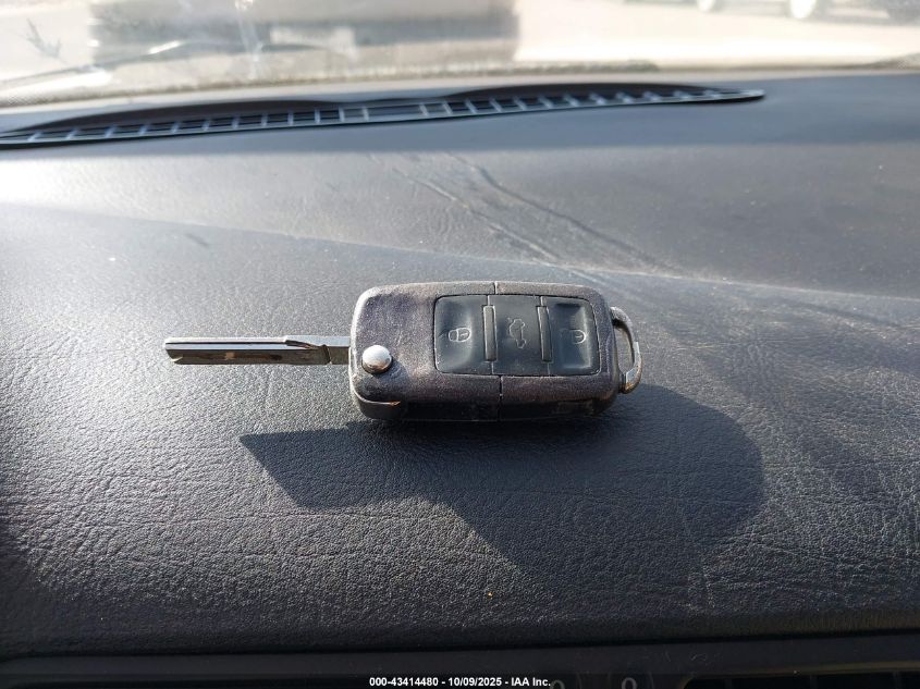 2004 Volkswagen Jetta Gls 2.0L VIN: 3VWSK69M54M090435 Lot: 43414480