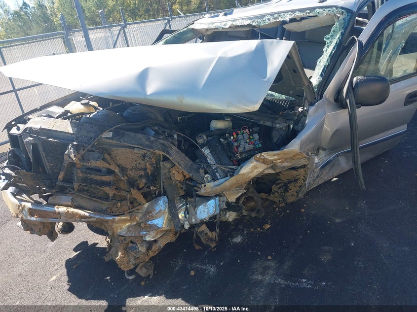 2005 GMC Sierra 1500 Slt VIN: 2GTEK13T051274712 Lot: 43414498