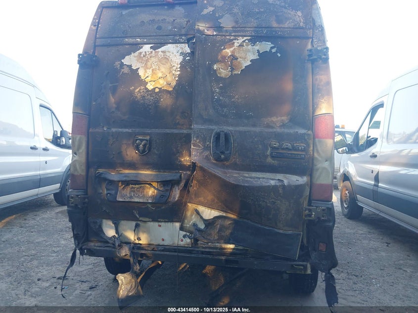 2018 Ram Promaster 2500 High Roof 136 Wb VIN: 3C6TRVCG8JE138944 Lot: 43414500