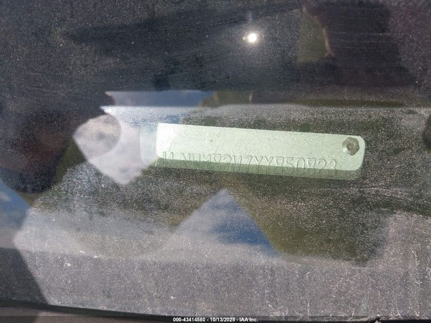 2000 Lincoln Town Car Signature VIN: 1LNHM82W7YY850823 Lot: 43414580