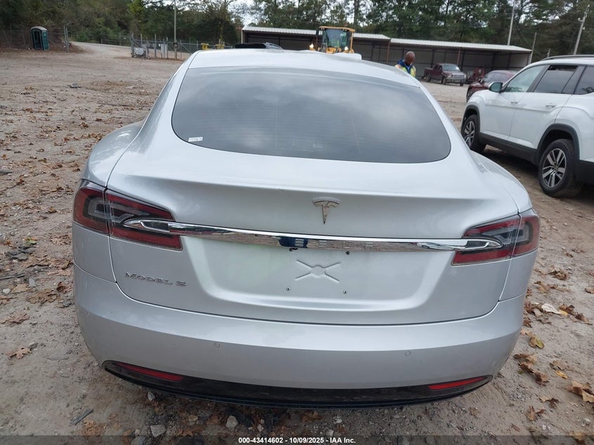 2017 Tesla Model S 60/75 VIN: 5YJSA1E18HF188955 Lot: 43414602