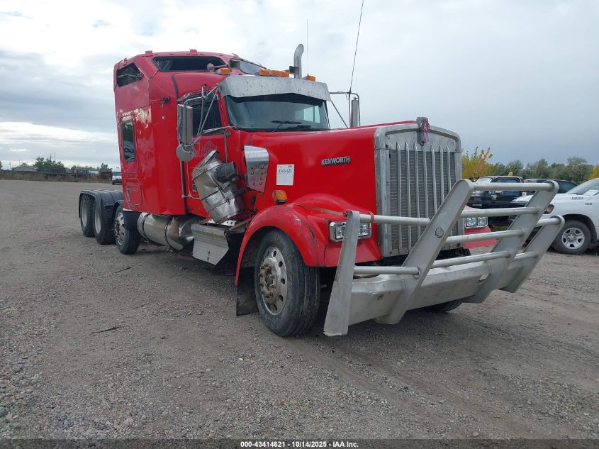 2005 Kenworth Construction W900