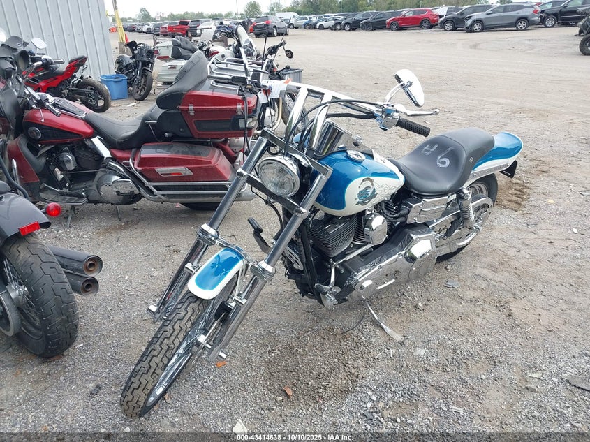 1HD1GEV1X1Y312004 2001 HARLEY-DAVIDSON WIDE GLIDE photo no. 2