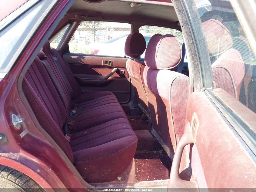 1991 Toyota Camry Le VIN: JT2VV22W0M0157871 Lot: 43414642