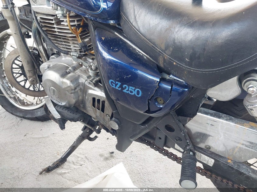 VTTNJ48A732100075 2003 SUZUKI GZ photo no. 17