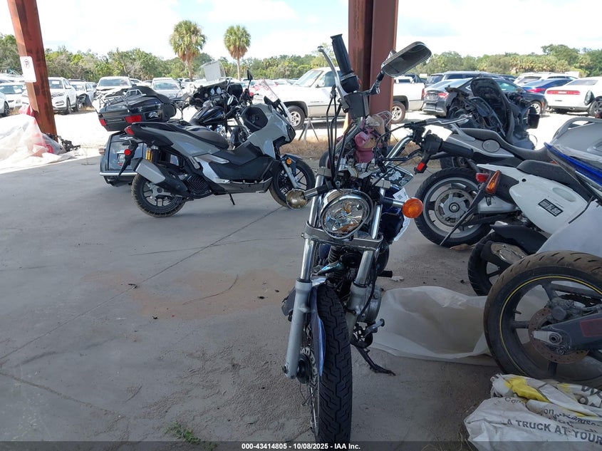 VTTNJ48A732100075 2003 SUZUKI GZ photo no. 5