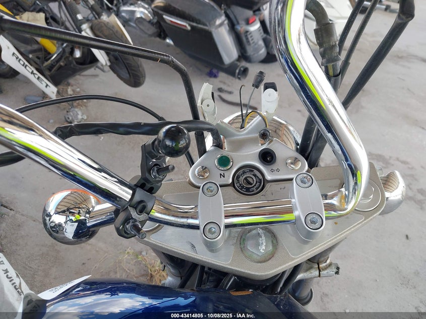 VTTNJ48A732100075 2003 SUZUKI GZ photo no. 7
