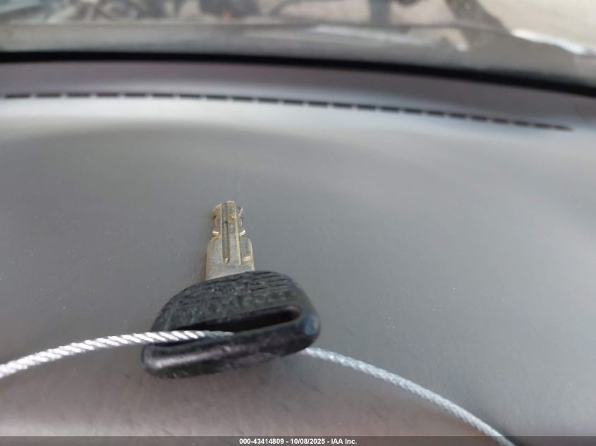 1997 Honda Civic Ex VIN: 2HGEJ8647VH587992 Lot: 43414809