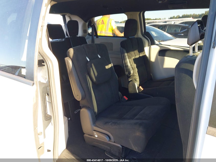 2015 Dodge Grand Caravan Se Plus VIN: 2C4RDGBG5FR653355 Lot: 43414817