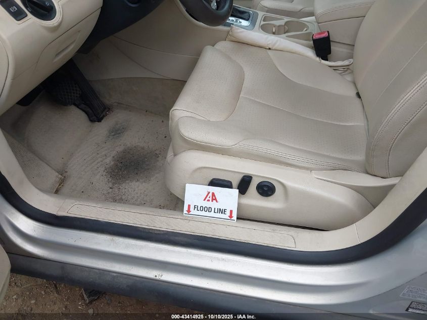 2010 Volkswagen Passat Komfort VIN: WVWXK7AN3AE145503 Lot: 43414925