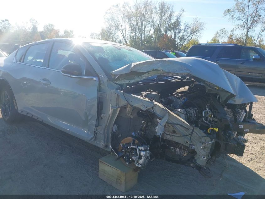 2025 Kia K4 Gt-Line VIN: 3KPFW4DE6SE212725 Lot: 43414941