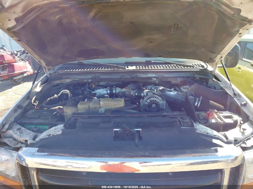 2001 Ford F-350 Lariat/Xl/Xlt VIN: 1FTSX31F71EC04520 Lot: 43414956