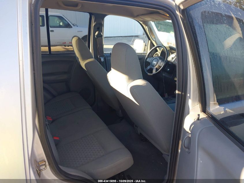 2006 Jeep Liberty Sport VIN: 1J4GL48KX6W144318 Lot: 43415095