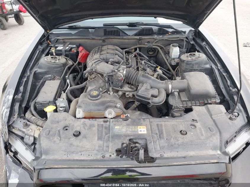 2013 Ford Mustang V6 Premium VIN: 1ZVBP8AM8D5244764 Lot: 43415164