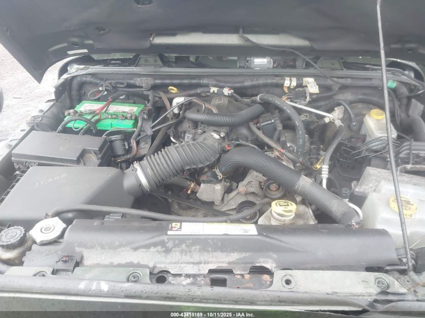 2007 Jeep Wrangler X VIN: 1J4FA24177L122749 Lot: 43415169