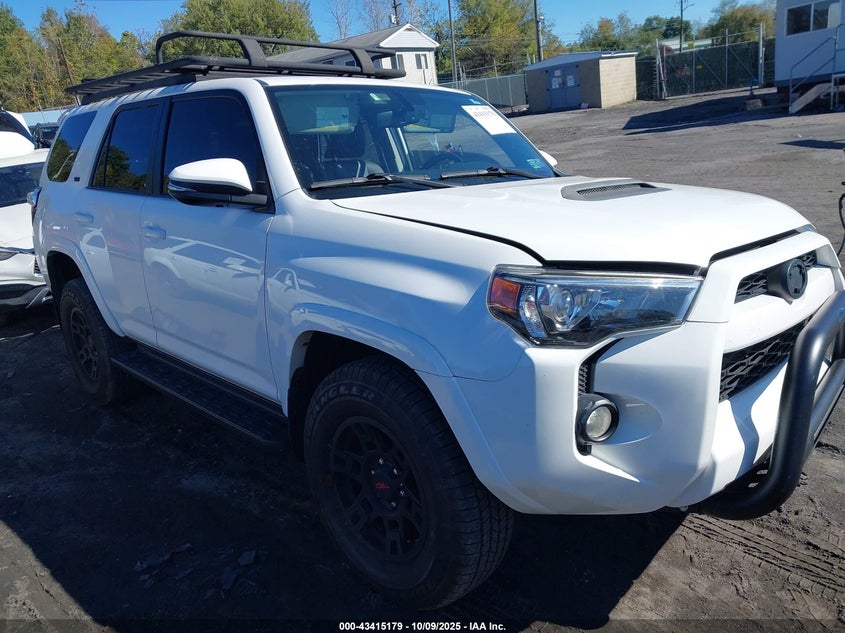 TOYOTA 4RUNNER SR5 PREMIUM