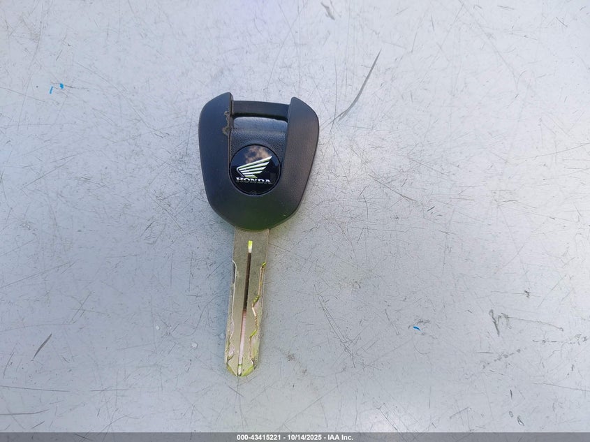 2025 HONDA CB750 A JH2RH2407SK001070