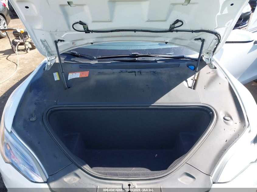 2017 Tesla Model S 100D/60D/75D/90D/P100D VIN: 5YJSA1E2XHF187590 Lot: 43415265