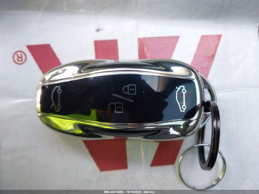 2017 Tesla Model S 100D/60D/75D/90D/P100D VIN: 5YJSA1E2XHF187590 Lot: 43415265