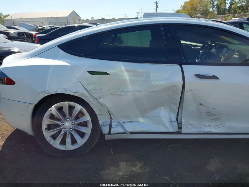 2017 Tesla Model S 100D/60D/75D/90D/P100D VIN: 5YJSA1E2XHF187590 Lot: 43415265