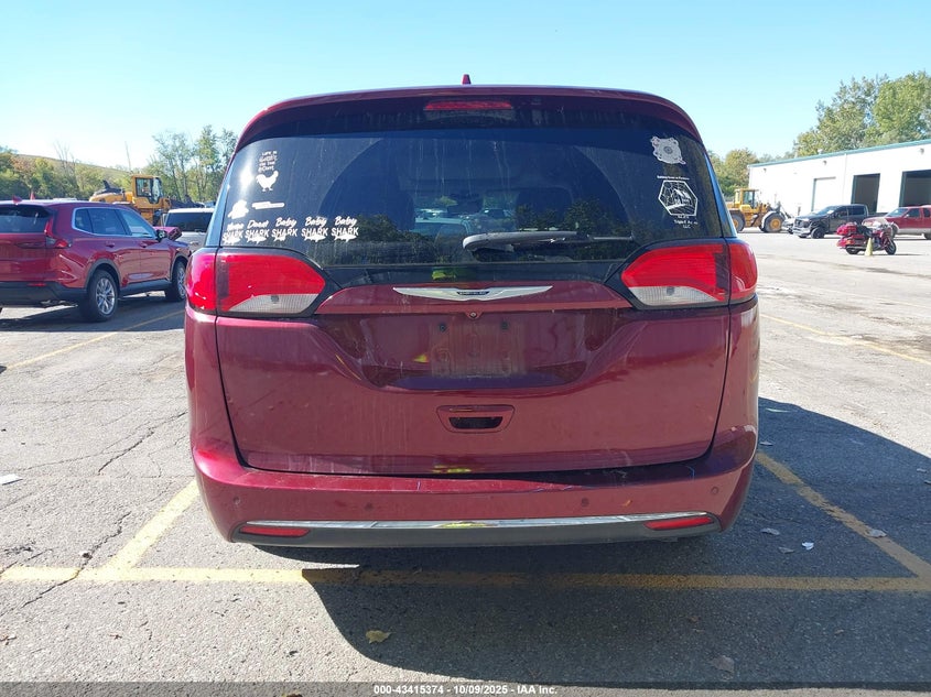 2018 Chrysler Pacifica Limited VIN: 2C4RC1GG4JR106594 Lot: 43415374