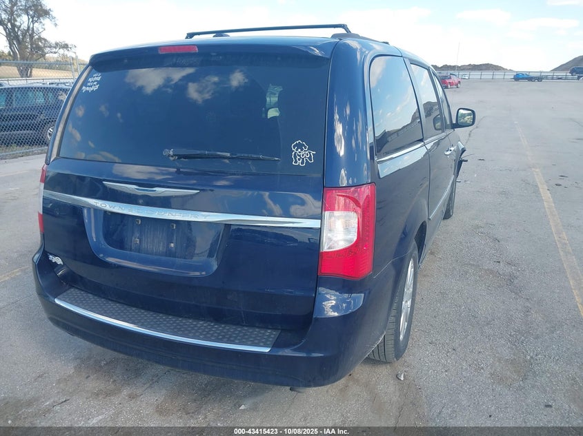 2C4RC1BG7FR572938 2015 CHRYSLER TOWN & COUNTRY photo no. 4