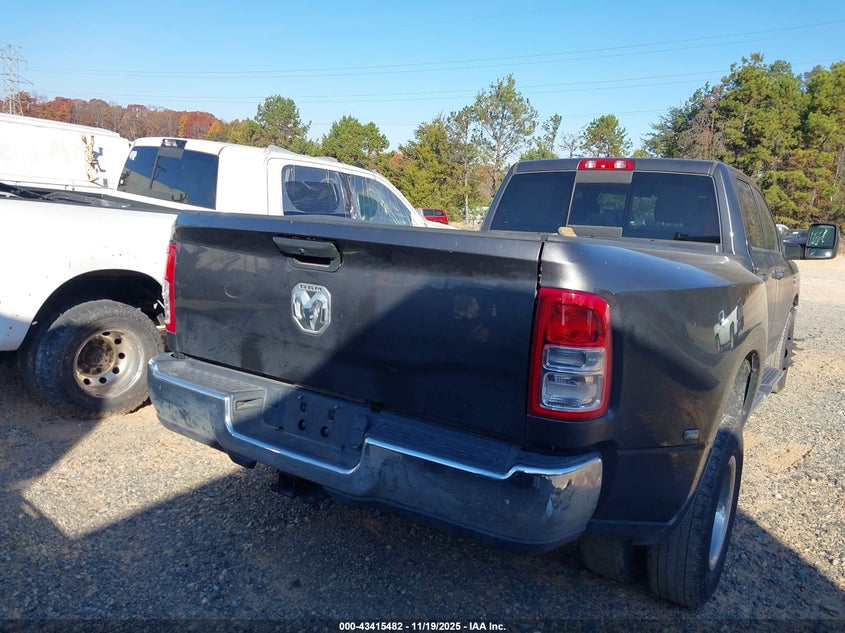 2023 Ram 3500 Tradesman 4X2 8' Box VIN: 3C63RPGL7PG525100 Lot: 43415482