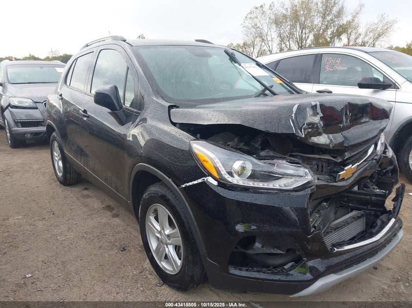 CHEVROLET TRAX FWD LT