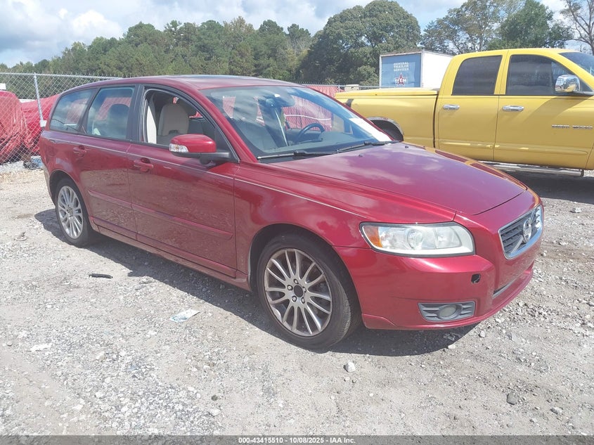 VOLVO V50 T5/T5 R-DESIGN
