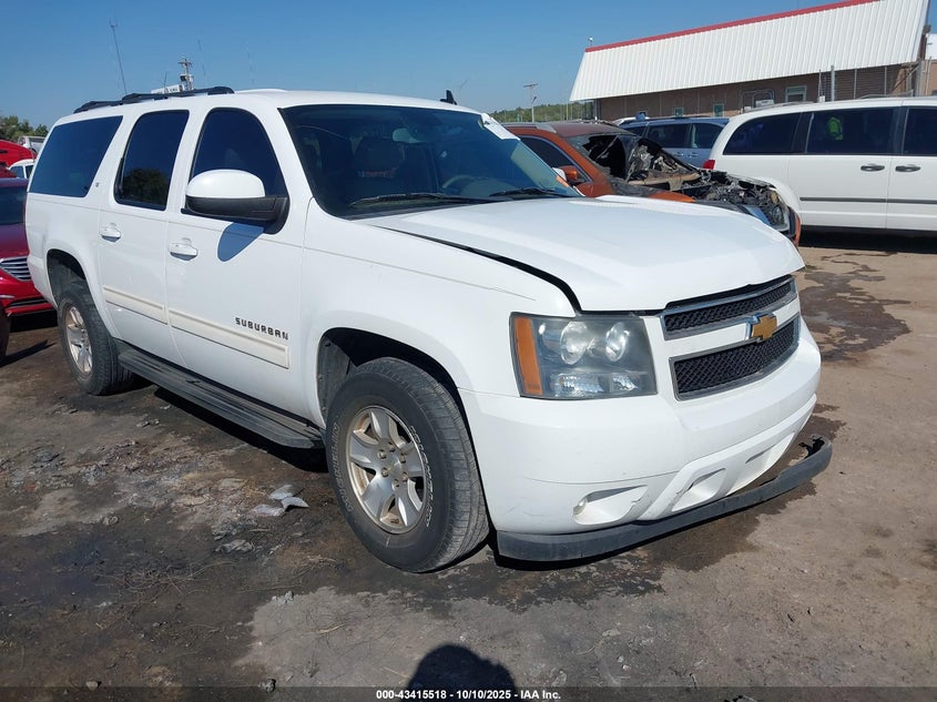 CHEVROLET SUBURBAN LT