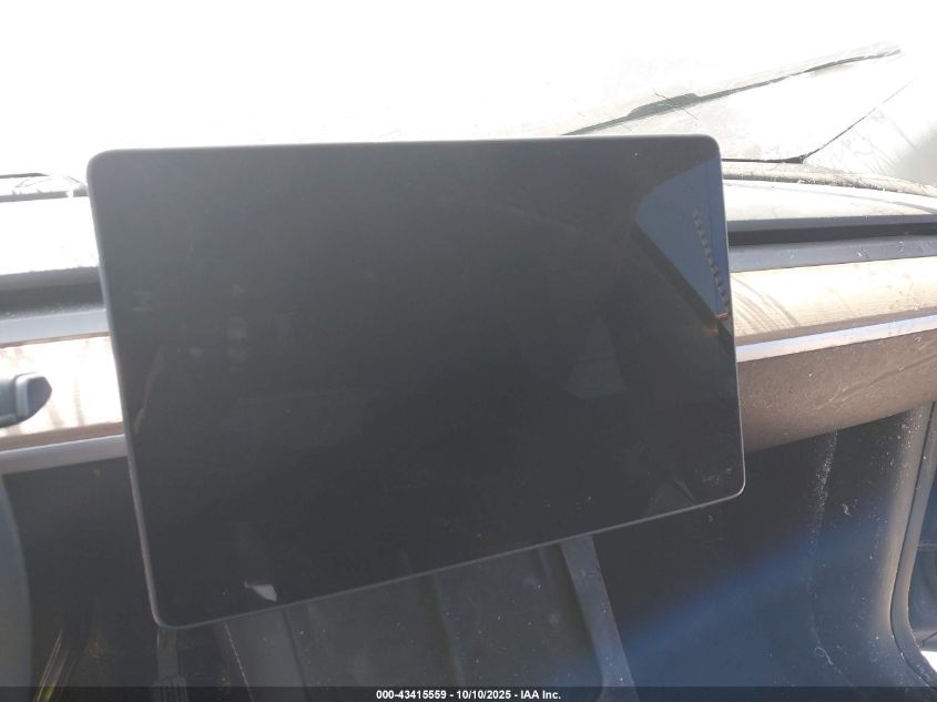 2024 Tesla Model Y Long Range Dual Motor All-Wheel Drive VIN: 7SAYGDEE3RA307154 Lot: 43415559