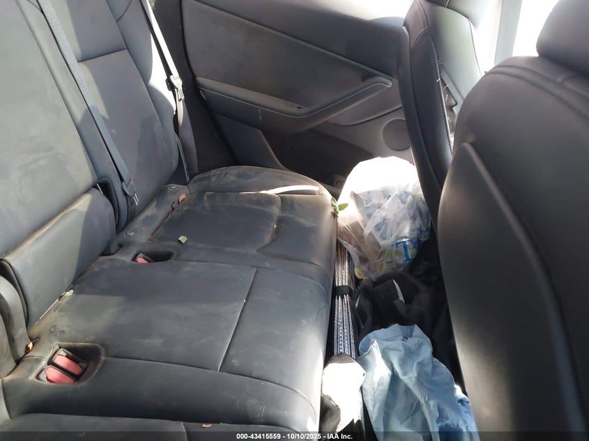 2024 Tesla Model Y Long Range Dual Motor All-Wheel Drive VIN: 7SAYGDEE3RA307154 Lot: 43415559