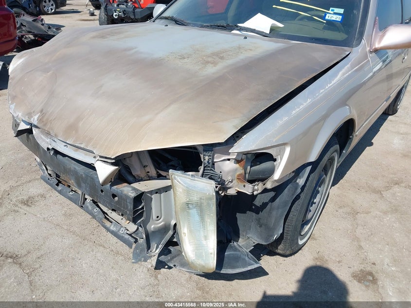 1998 Toyota Camry Le VIN: 4T1BG22K2WU387825 Lot: 43415568