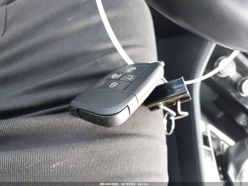 2019 Volkswagen Jetta 1.4T R-Line/1.4T S/1.4T Se VIN: 3VWC57BU2KM244382 Lot: 43415608