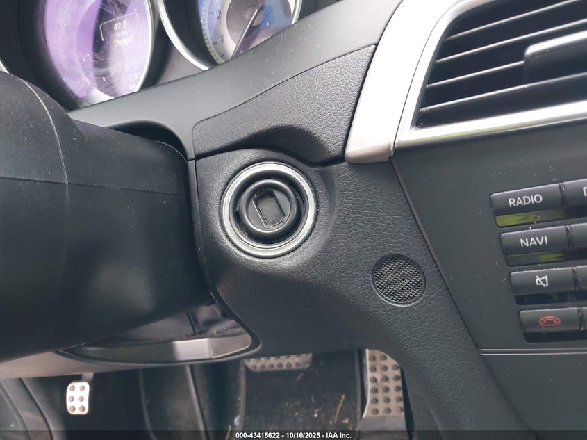 2013 MERCEDES-BENZ C 250 SPORT WDDGF4HBXDR256857