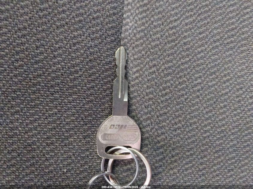 1998 Honda Civic Lx VIN: 2HGEJ6574WH623722 Lot: 43415770