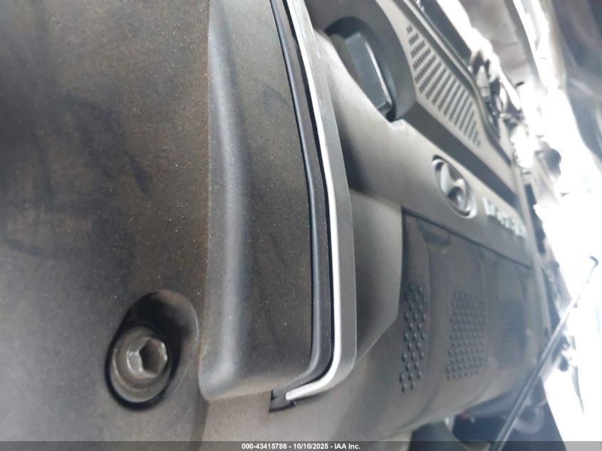 2004 Hyundai Elantra Gls/Gt VIN: KMHDN46D84U730723 Lot: 43415786