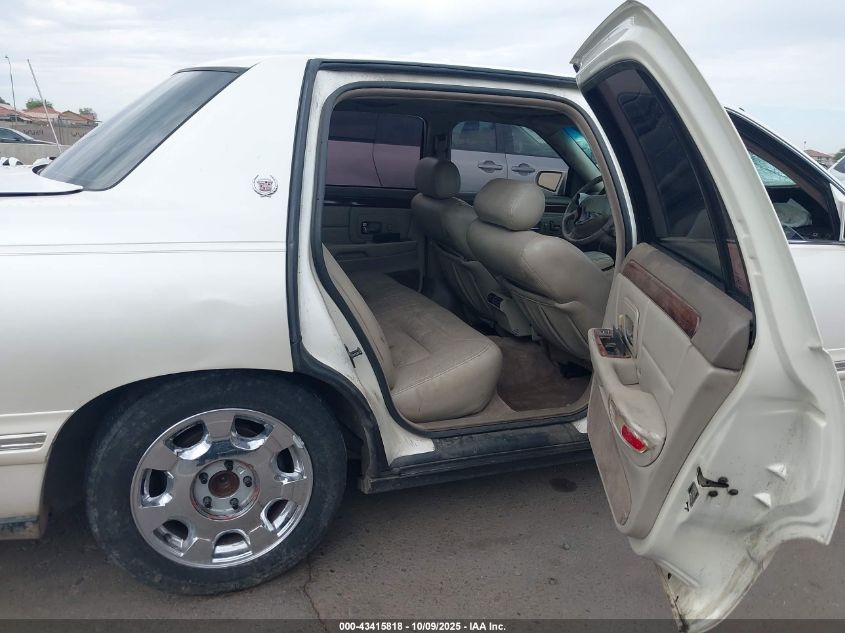 1997 Cadillac Deville Standard VIN: 1G6KD54Y3VU273768 Lot: 43415818