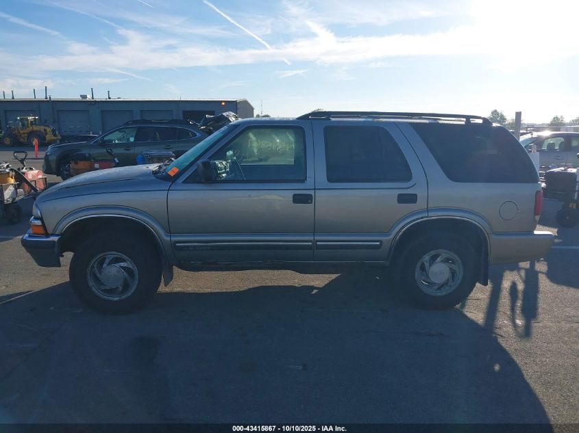 2000 Chevrolet Blazer Lt VIN: 1GNDT13W5Y2245883 Lot: 43415867
